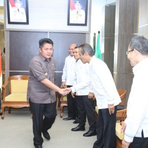 Janji Naikkan Gaji Perangkat Desa, Deru Dukung Jokowi