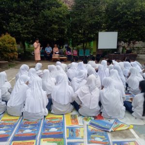 Ketua Yasarini dan Danlanud SMH Sosialisasikan SMA Pradita Dirgantara