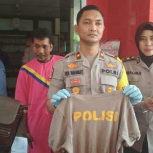 Bermodal Kaos Bertuliskan Polisi, Apriadi Berhasil Tipu Sejumlah Sopir Angkutan Barang
