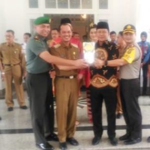 Harnojoyo Janjikan Hadiah Umrah kepada Pejuang Kebersihan