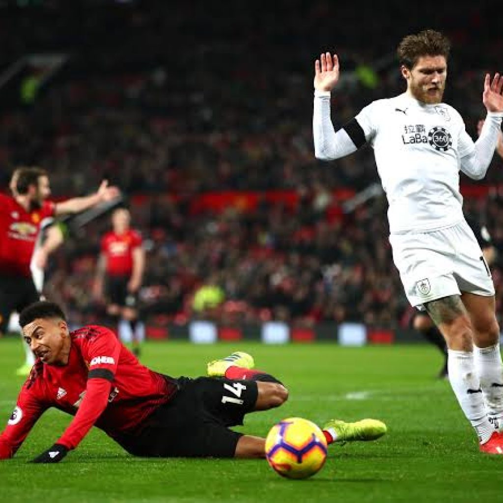 Burnley Hentikan Rentetan Kemenangan Man United