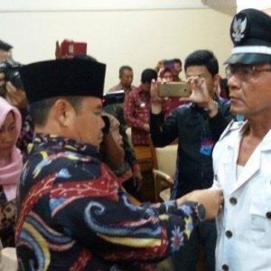 Bupati OI Copot Jabatan Oknum Lurah Yang Lakukan Pungli