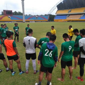 Jelang Leg Kedua, Hartono Langsung Racik Taktik Tim Sriwijaya FC