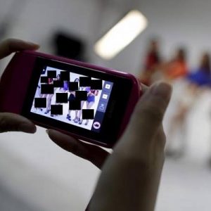 Nonton Film Porno, Pria Ini Kaget Lihat Pemeran Wanita yakni Pacarnya