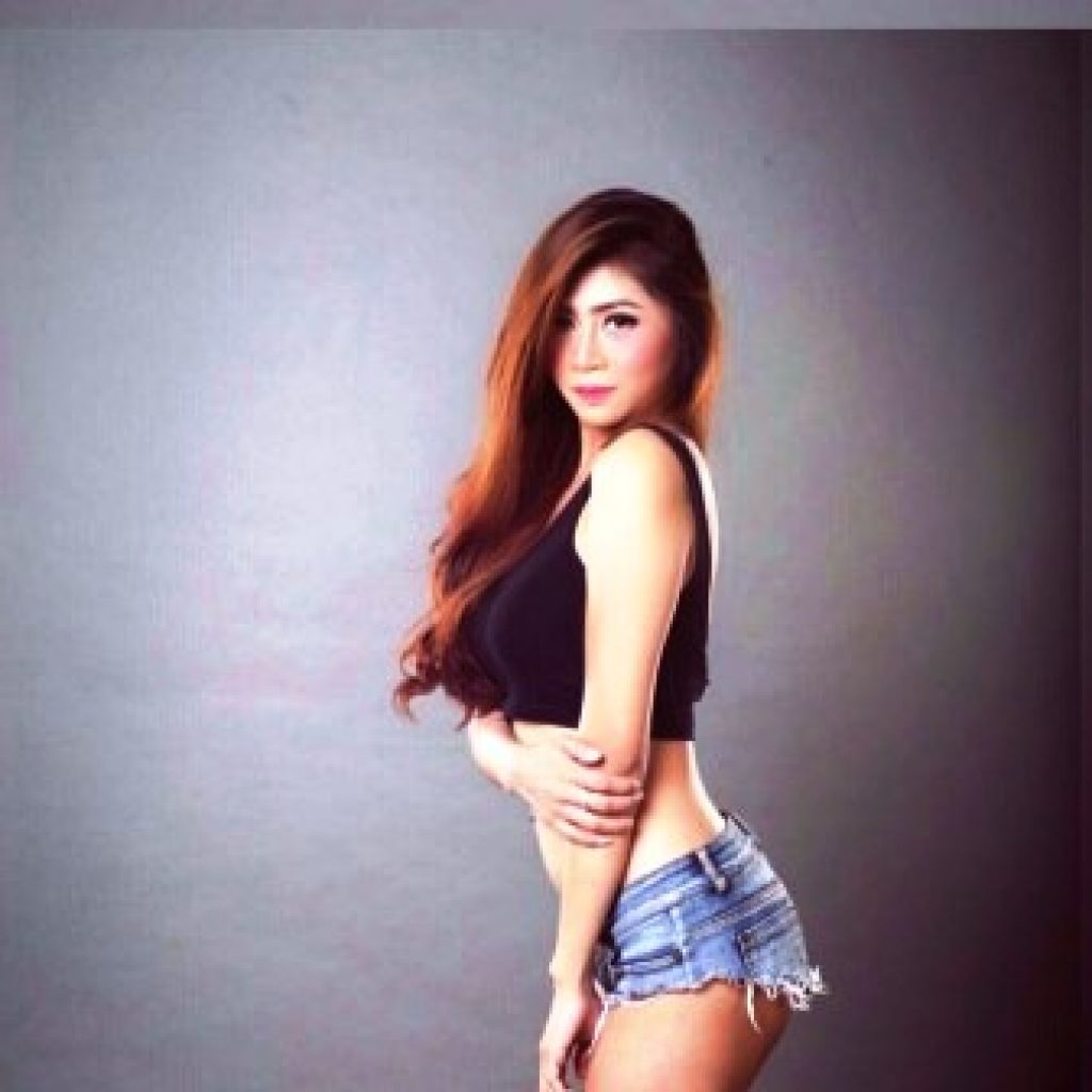 Dewi Widia Bakal Goyang theVenus Golden Hall