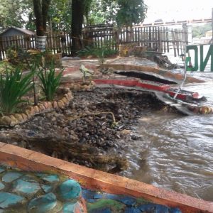 Air Pasang, Taman Bermain anak Di tepian Sungai Lematang Tergerus