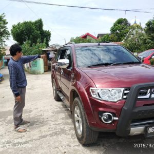 Parkiran Samping PS Mall Diteror,  Sekolompok Bandit Pecah Kaca