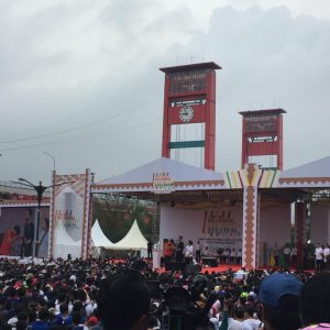 Tak Berikan Sepeda, Jokowi Berikan Barang Mahal Kepada Pelajar