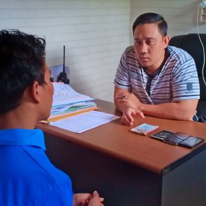 Pura – Pura Cari Kerja, Hardimas Sikat Hendpone dan Laptop