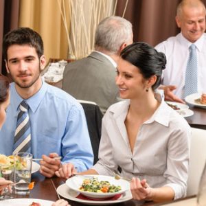 Sering Ngantuk Sehabis Makan, Coba 3 Menu Ini Dijamin Bikin Mata Melek