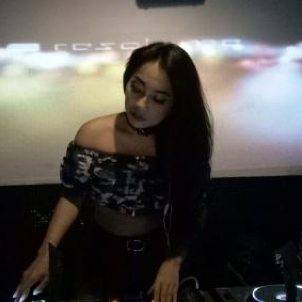 Ingin Jadi Wanita Karir, Dj Xandria Geluti Berbagai Profesi