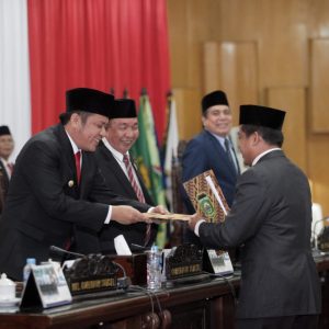 Paripurna DPRD Sumsel Setujui 7 Raperda