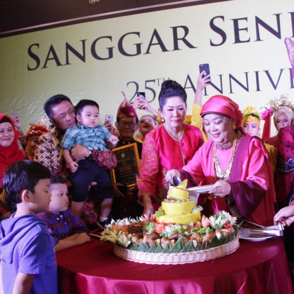 Sanggar Seni Cempako Pertahankan Kearifan Lokal