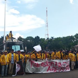 Mahasiswa UNSRI Pertanyakan Janji Gubernur Sumsel Untuk Selesaikan Masalah Buruh Tani dan PTPN VII