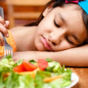 8 Cara Jitu Menghadapi Anak Susah Makan agar dia tidak kelaparan