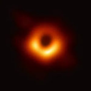 Astronom Pertama Kali Dalam Sejarah Mendapatkan Foto Black Hole