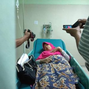 Diduga Keracunan Mie Basah, Belasan Warga Dilarikan ke UGD RS Sekayu