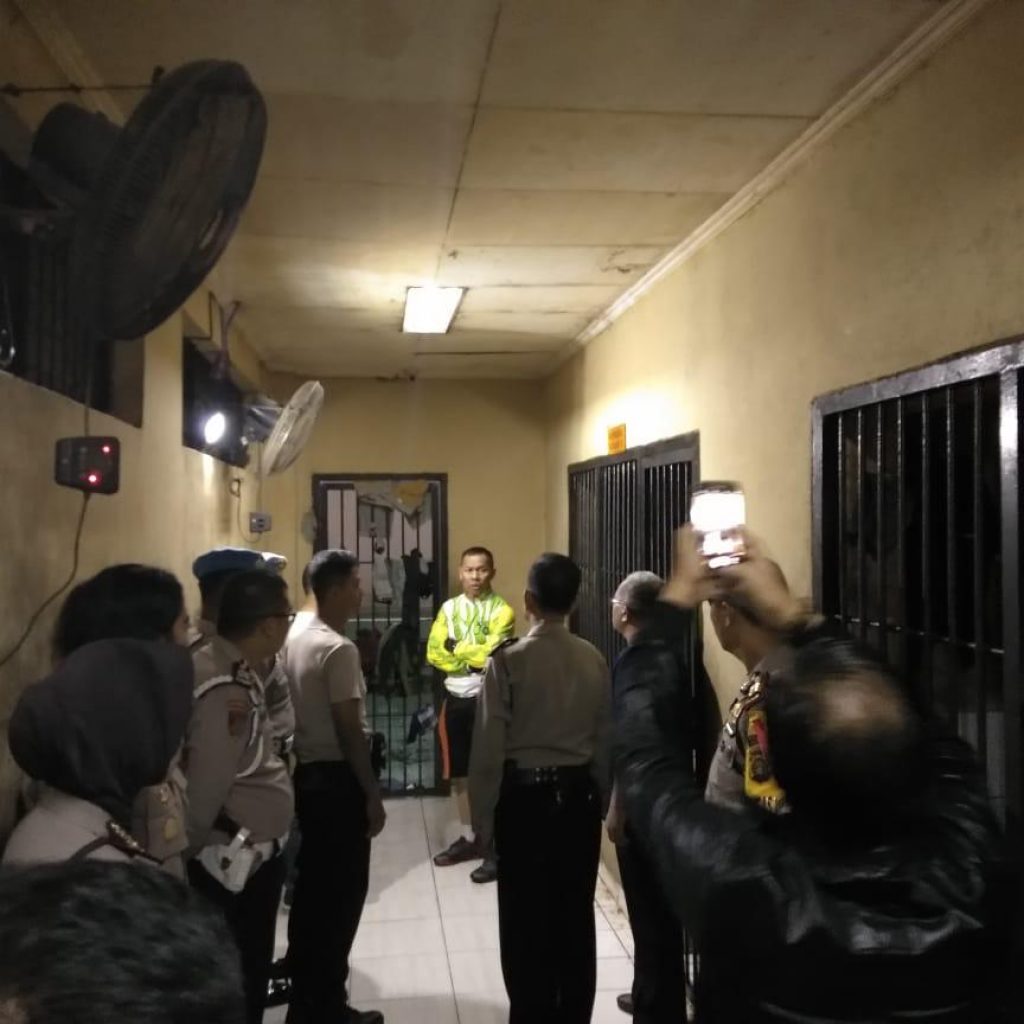 Kapolda Cek Langsung Ventilasi Sel Yang Dibobol Tahanan