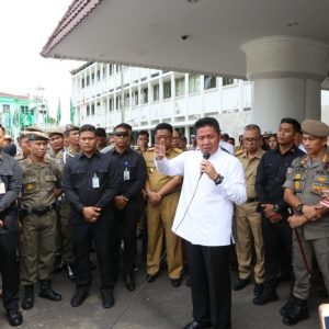 Pendemo Tagih Janji Gubernur Sumsel, Untuk Sekolah Gratis
