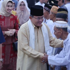 Bupati Dodi  Syiarkan Perda Pesta Rakyat dan Perda Zakat