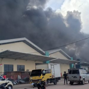 Gudang Plastik di Banyuasin Dilalap Si Jago Merah