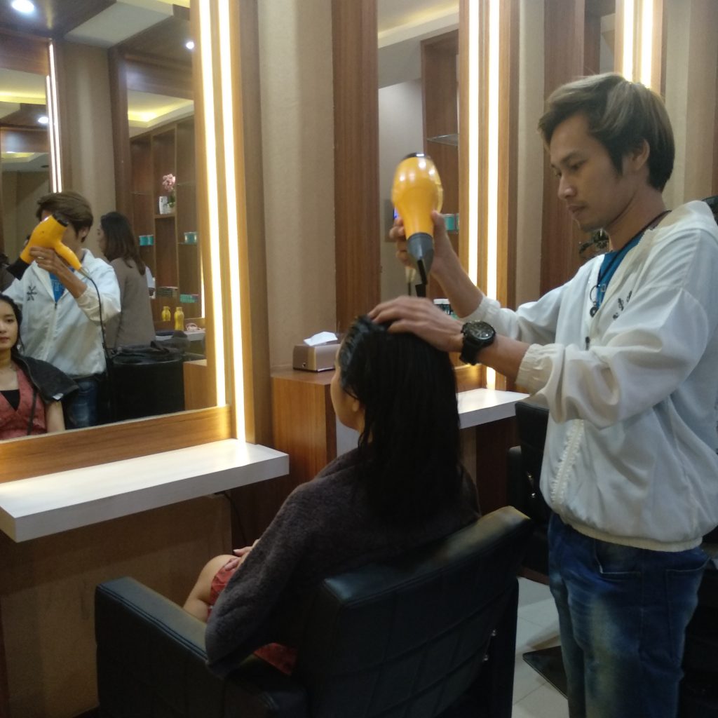 Ingin Gaya Lebaran Fashionable, Yuk Dandani Style di Bliss Salon