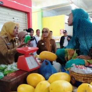 Produk Mengadung Zat Berbahaya, di Temukan Fitri Saat Sidak Pasar Plaju