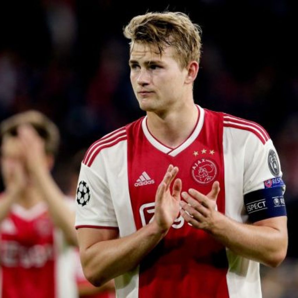 MU Siap Gelontorkan Uang 1,2 Triliun, Demi Datangkan De Ligt Ke Old Traffod