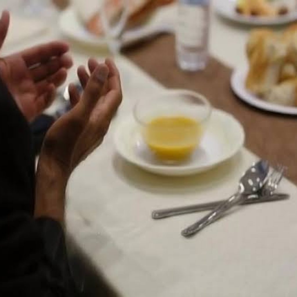 5 Minuman yang Harus Dihindari Saat Sahur, Terutama Teh