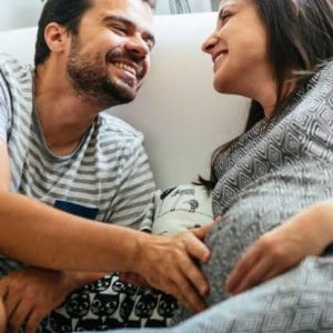 Ini 5 Posisi Paling Aman Bercinta Saat Hamil