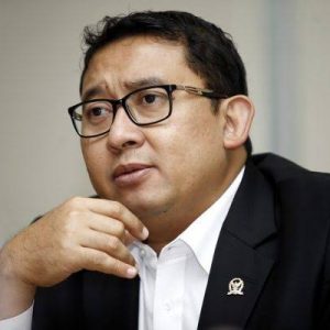 Penyebar Manifes Parbowo, Fadli Zon : Harusnya Polisi Tangkap Itu