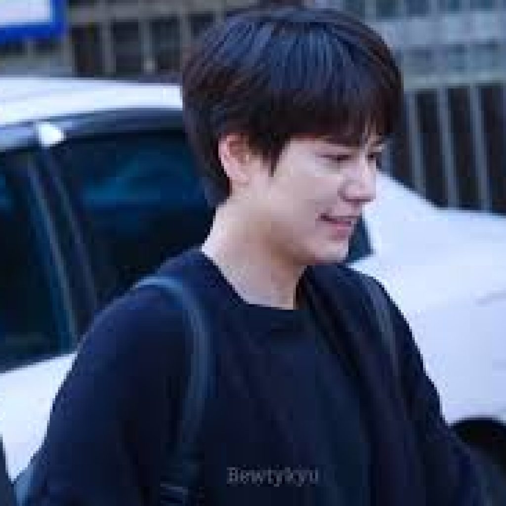 Beres Wamil, Kyuhyun ‘SUJU’ Siapkan Album dan Acara TV Baru