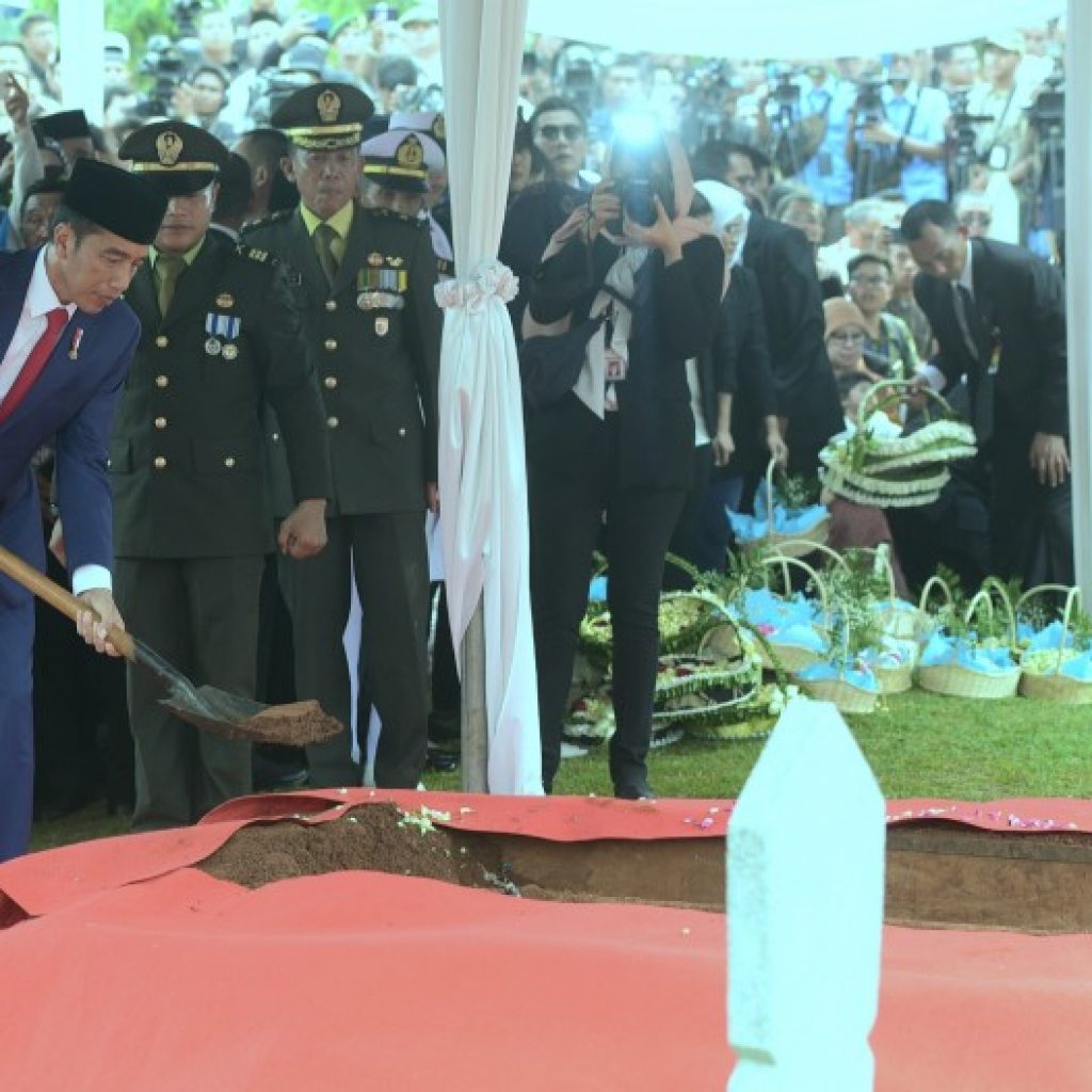 Presiden Jokowi : Flamboyan Akan Tetap di Hati