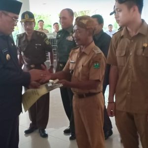 245 Kepala Desa Di Kabupaten Muara Enim Dapat Motor Dari Bupati