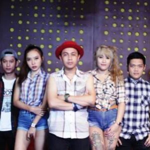 Imagination Band Kembali Ajak Pengujung S-Lounge Bernyanyi