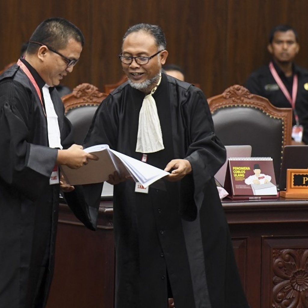 BW Sebut Tim Hukum KPU Terlalu Pede