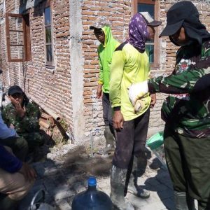 Merajut Persaudaraan di Lokasi TMMD