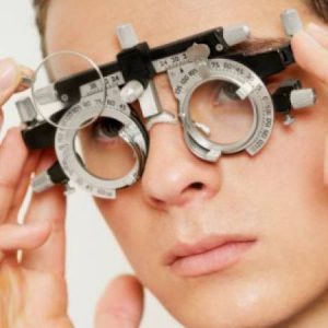 10 Penyebab Mata Buram, dari Rabun Hingga Retina Lepas