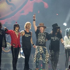 Coba Bunuh Diri, Eks Personel Guns N’ Roses Tusuk Diri Sendiri