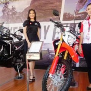 Salah Satu Yang Menarik Di Indo MXGP Ada Aksesoris, Apparel, dan Line Up Motor Honda