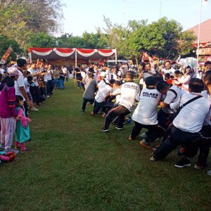 Ratusan Masyarakat Muara Enim Meriahkan HUT Bhayangkara ke-73