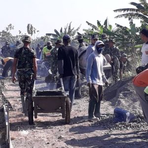 Pacu Semangat Satgas, Dandim Rajin ke Lokasi TMMD