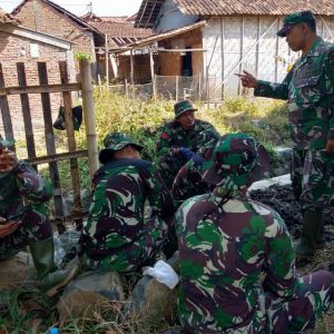 Terus Pompa Semangat Para Satgas TMMD