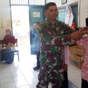 Melatih PBB, Makanan Sehari-Hari bagi Satgas TMMD Kalikondang