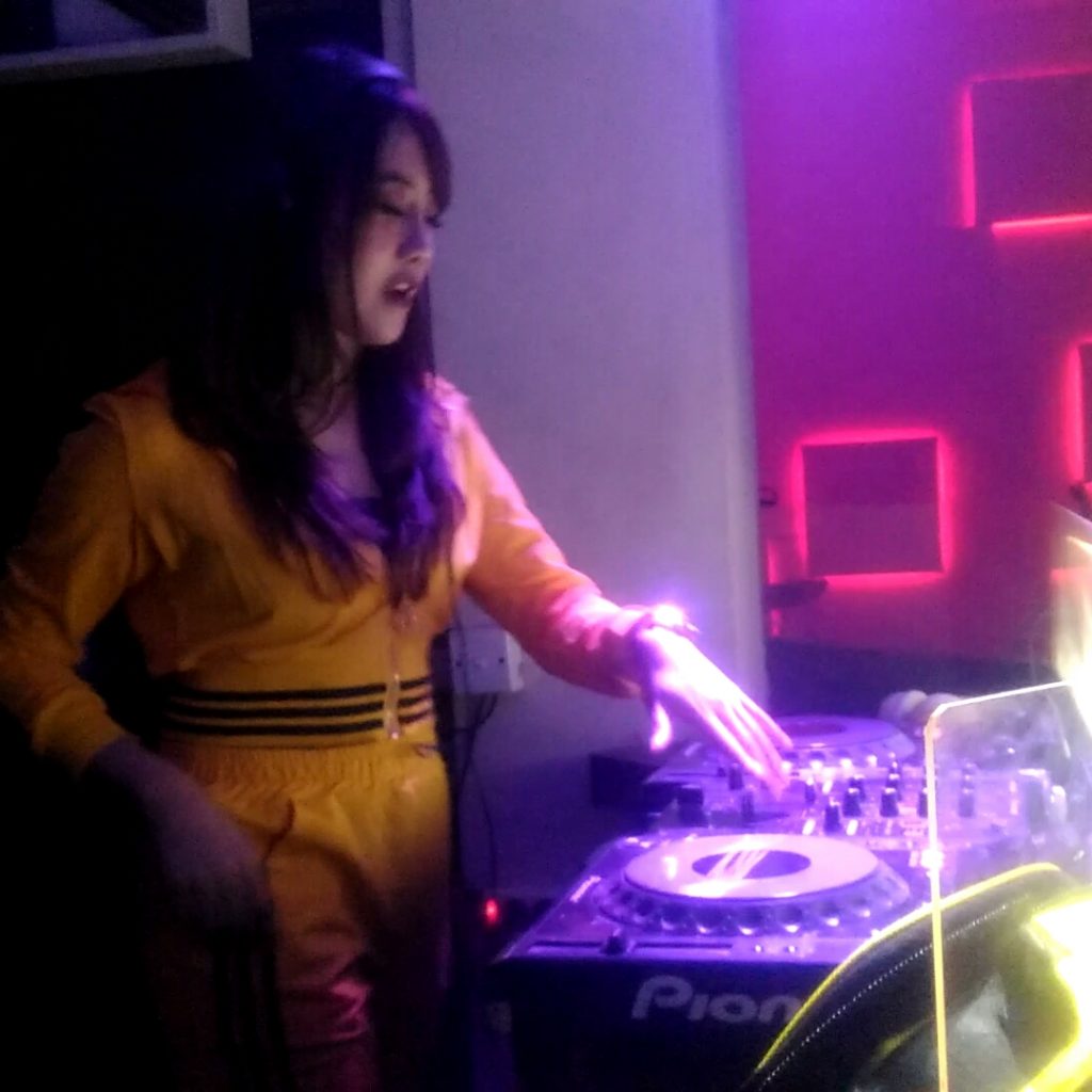 Wujudkan Hobi, Leni Okta Rela Ikuti Keinginan Orang Tua