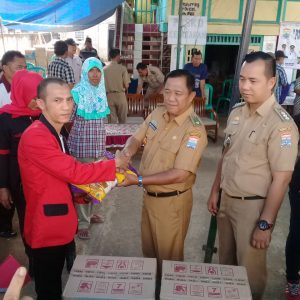 Cepat Tanggap, Ormas Pemuda Demokrat Bantu Korban Kebakaran Sungki 