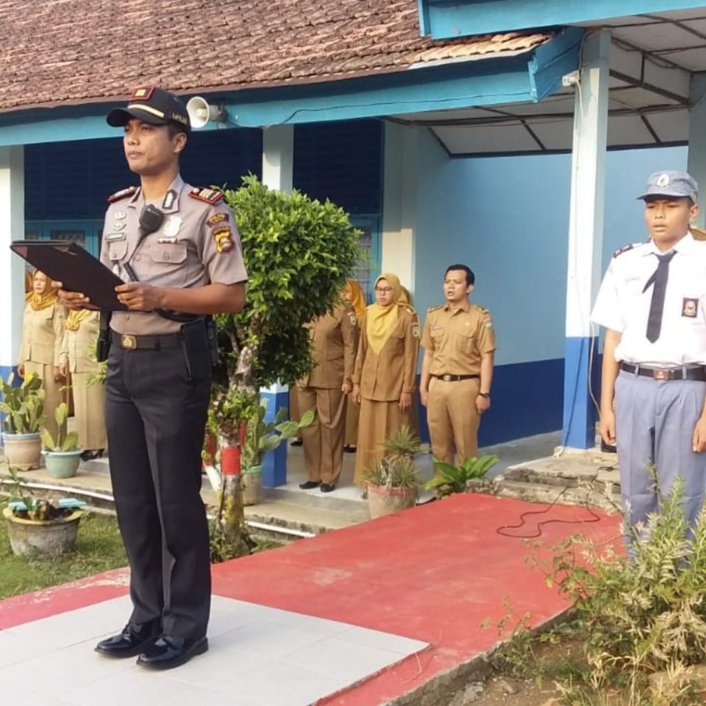 Kapolsek Kota Lahat Mengajak Pelajar Menuju Masa Depan Gemilang