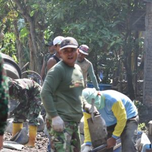 Ternyata Pak Tentara Orangnya Ramah-Ramah