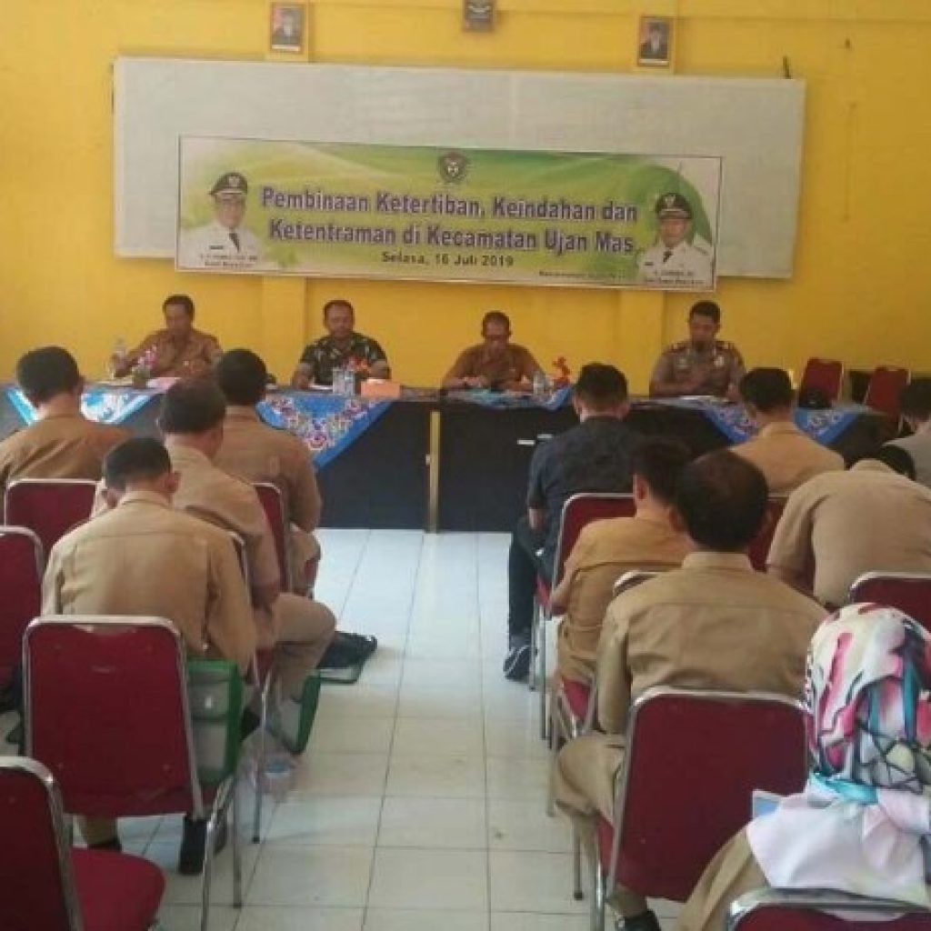 Antisipasi Karhutla, Kapolsek Gunung Megang Larang Warga Buka Lahan Dengan Dibakar