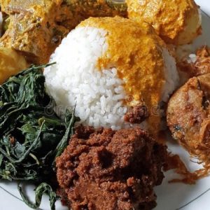 Sering Makan di atas Jam 8 Malam, Apa Dampak Buruknya?